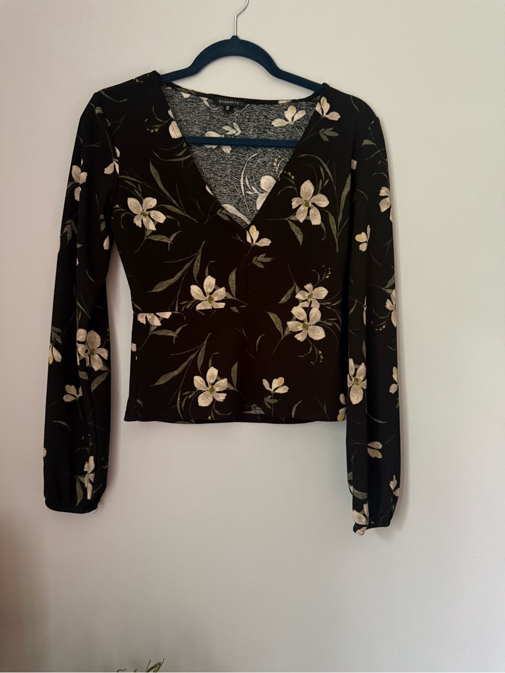 Dynamite Black Floral V-Neck Long Sleeve Top